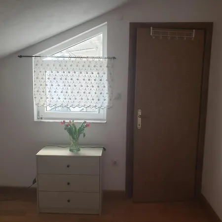 Apartman Mara *